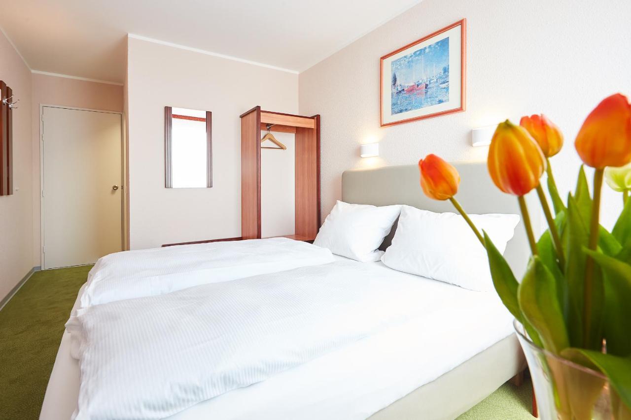 Hotel Anhalt Брена Экстерьер фото